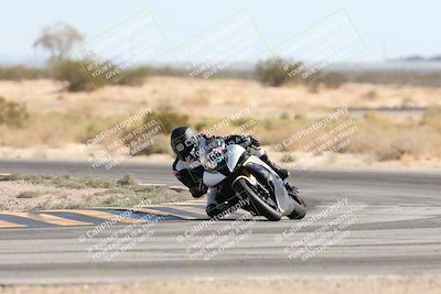 media/Nov-01-2025-CVMA (Sat) [[fc0f7531b8]]/Race 8-Supersport Middleweight/